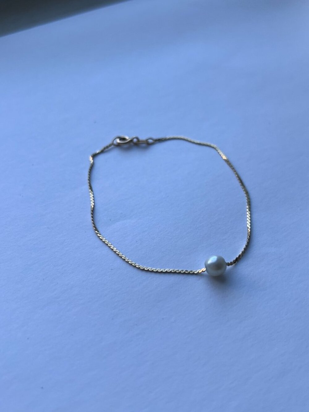 14K Italian Gold Single Pearl Dainty Bracelet